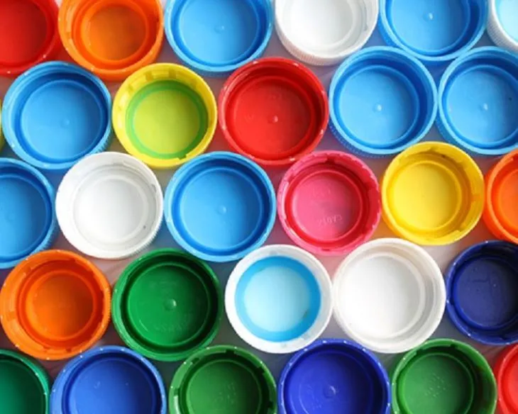 Su veya Soda Kapağı Yapmak İçin Kalıp Kalıbı